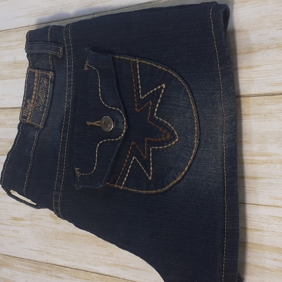 Miss Jeans Short Shorts Size 11 Button Back Pockets - Picture 1 of 14